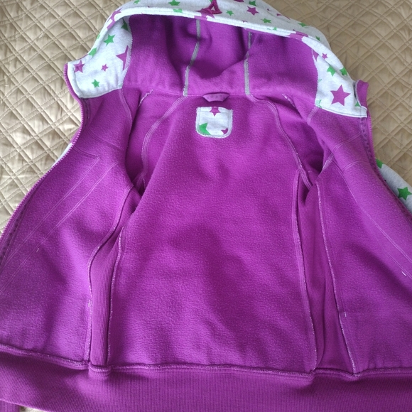 IVIVVA Girl By Lululemon Grey Hoodie Jacket with Purple and Green Star Pattern - Picture 6 of 9
